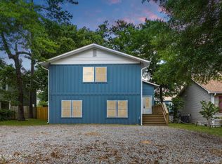 227 NE 37th St, Oak Island, NC 28465