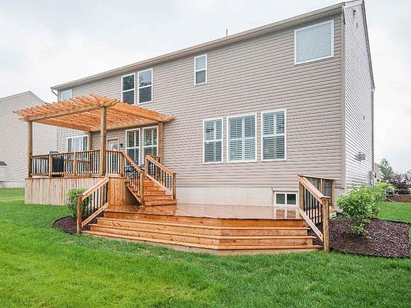 3rd image of 1391 Eagle Mountain Dr