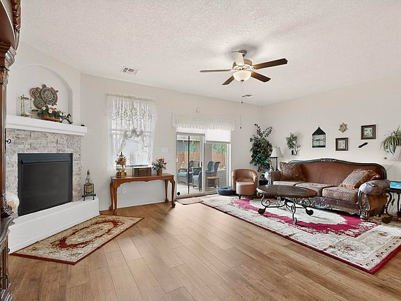 4th image of 2700 Rio Del Norte