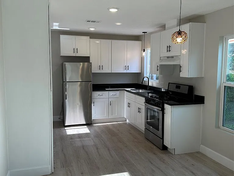 820 Bennington St #A — Photo 5