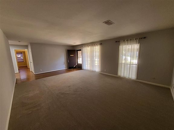4th image of 2611 Haverhill Dr