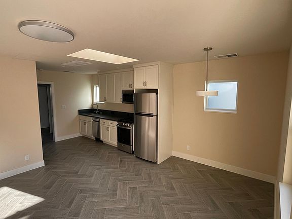 2nd image of 1031 King St #A