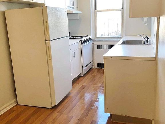 2nd image of 63-89 Saunders St #2CC
