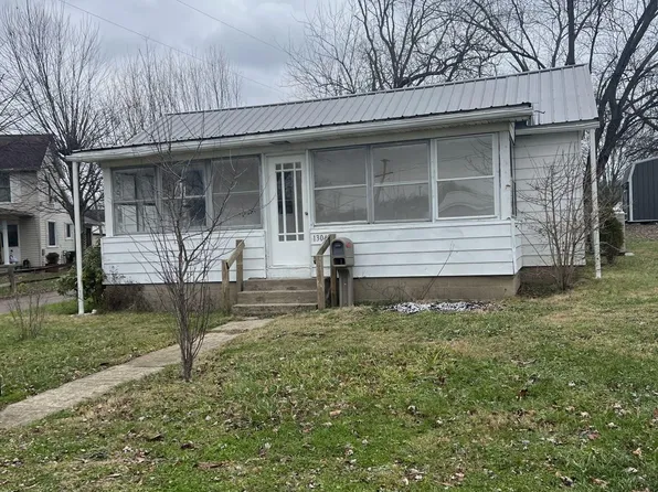 1304 S New Jersey Ave, Wellston, OH 45692