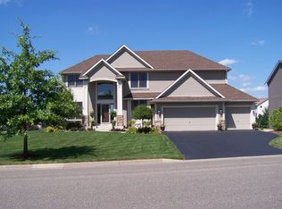 10758 Oak Grove Blvd, Woodbury, MN 55129