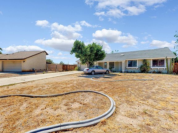 3rd image of 12844 Mountain Shadows Ct