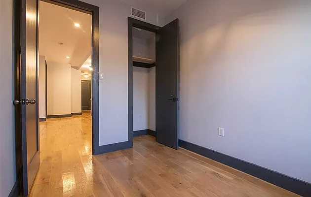 Rented by Reavis | media 10