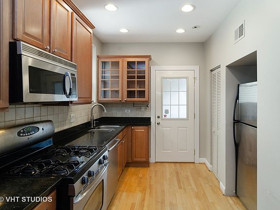 5th image of 2741 W Winnemac Ave APT 3