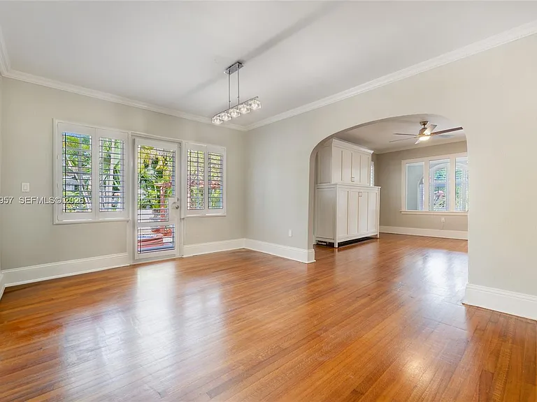 1110 Pizarro St — Photo 8