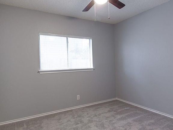 2nd image of 1308 Porterfield Dr