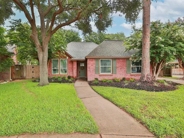 16011 Country Bend Rd, Houston, TX 77095