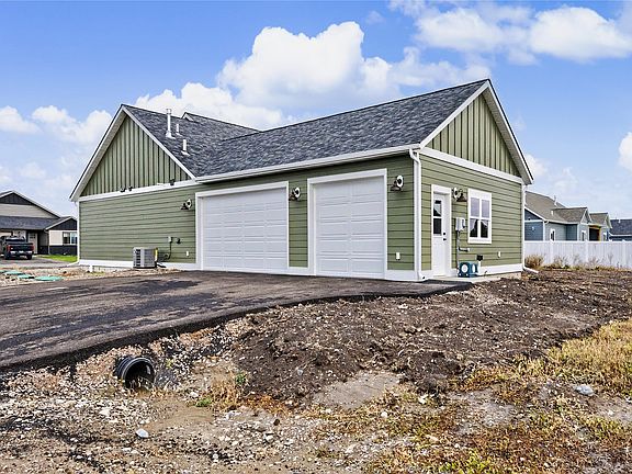 3rd image of 7175 Jenroe Dr