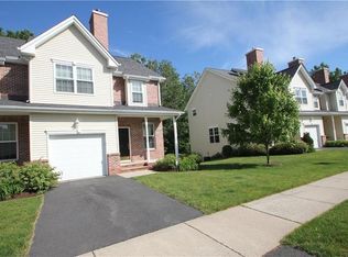 17 Last Leaf Cir, Windsor, CT 06095