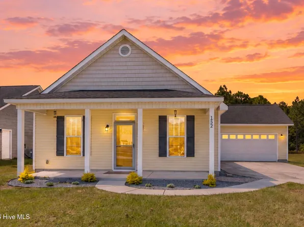 152 Brian's Woods Road, Maple Hill, NC 28454