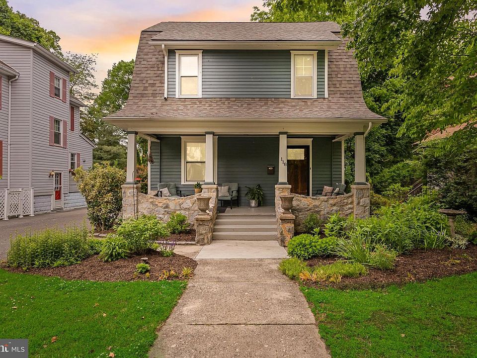 1st image of 118 Leslie Ave