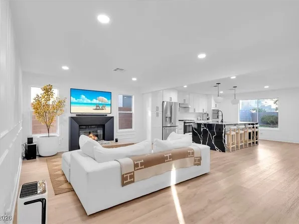 9836 Via Delores Ave, Las Vegas, NV 89117