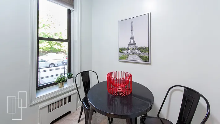 Sold by Garfield Realty  | media 16