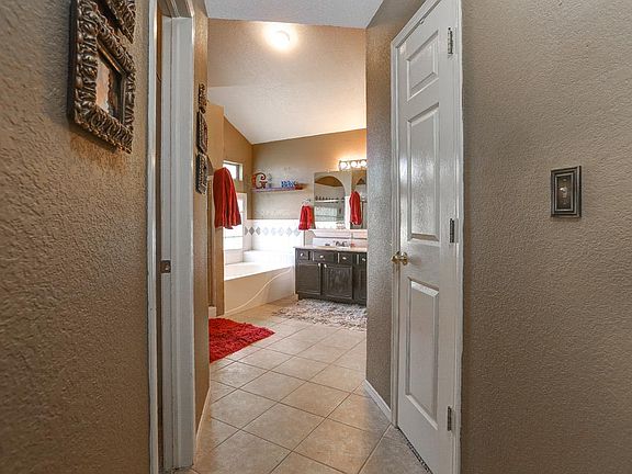 2nd image of 1308 Desierto Seco Dr