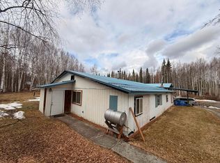 643 Bottles St, North Pole, AK 99705