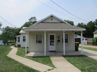 215 S Prairie St, Prairie Du Chien, WI 53821