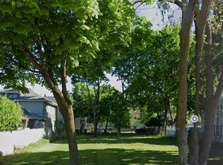 574 E Galena Blvd, Aurora, IL 60505