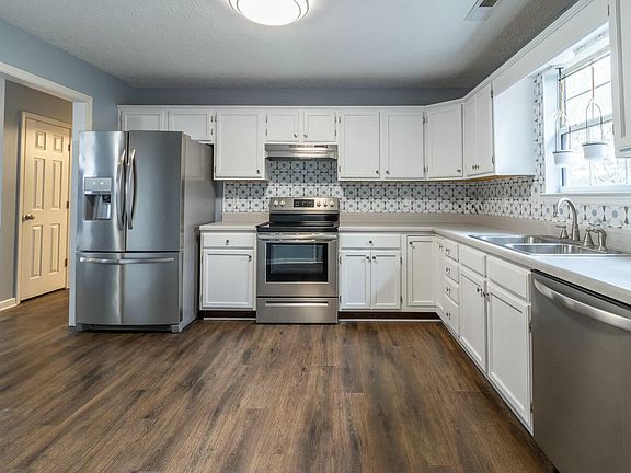2nd image of 213 Johns Dr