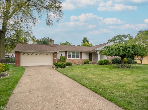 1718 Dexter Rd NE, Massillon, OH 44646