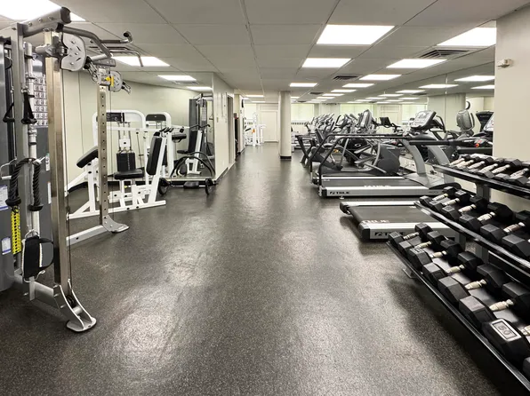 35 Sutton Place image 14 of 14