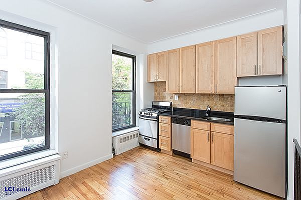1st image of 204 E 84th St #7