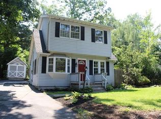 14 Hillcrest Dr, Greenwood Lake, NY 10925