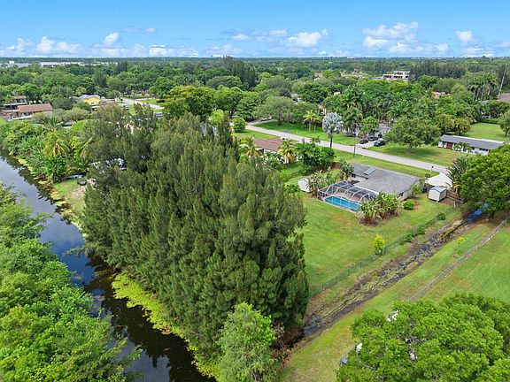 2nd image of 5191 SW 188th Avenue