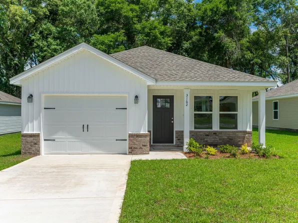 3162 Chestnut St, Crestview, FL 32539