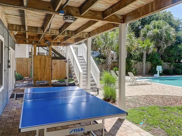 806 Carolina Blvd — Photo 32