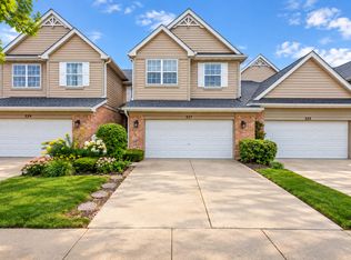 227 Wimbledon Pl, Bloomingdale, IL 60108