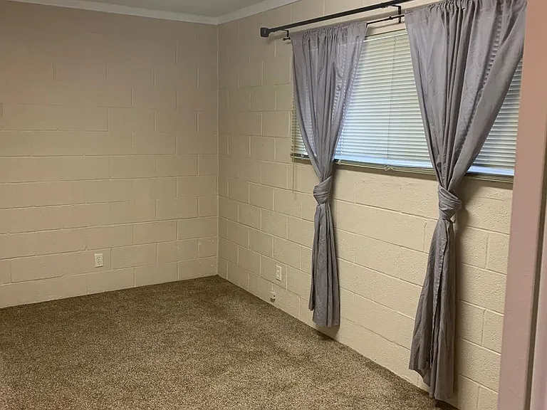 557 N 400 E — Photo 15