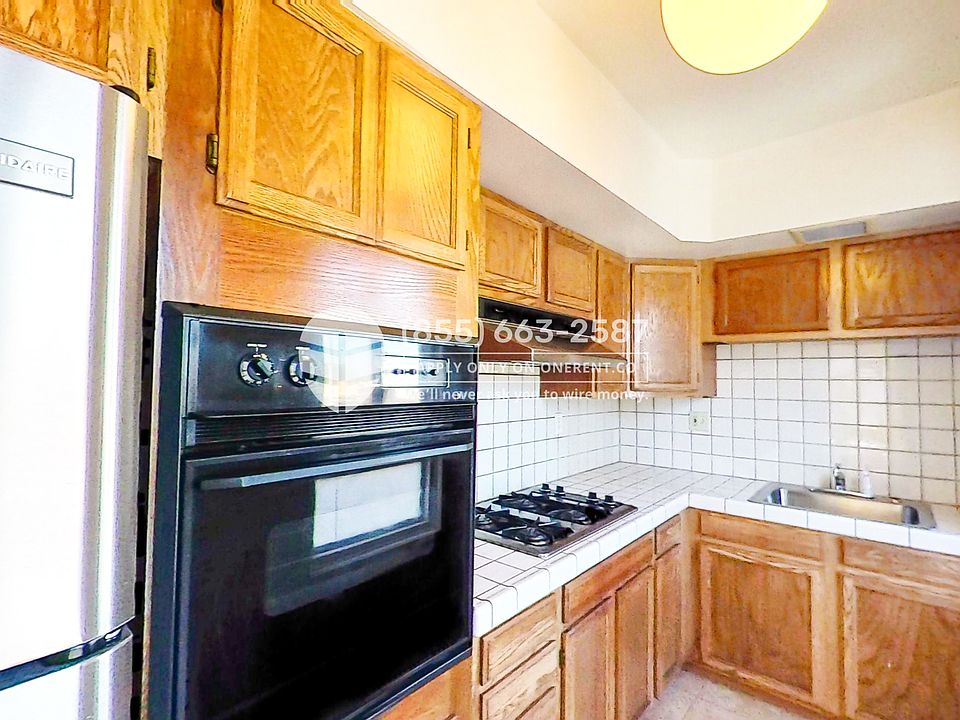 1st image of 918 Sacramento St APT 9