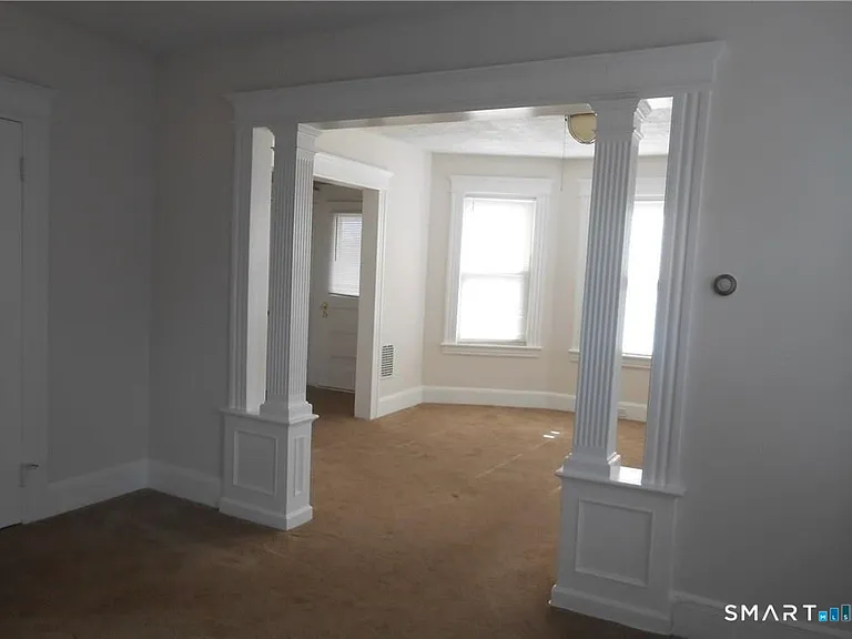 166 Booth St — Photo 6