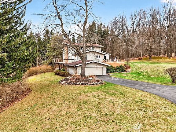 5th image of 7750 North Rd