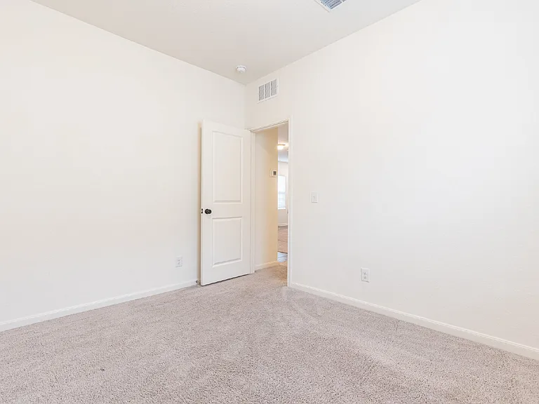 5631 Pearl Mdw — Photo 19