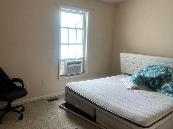5th image of 919 Mercer Dr
