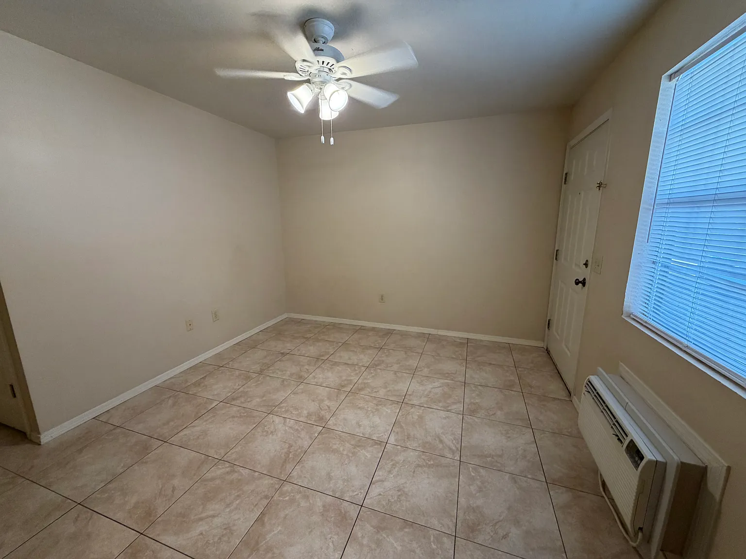 1 bed, 500 sqft, $765 — Photo 3