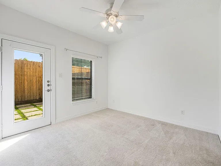 1146 Hempstead Villa Ln — Photo 5