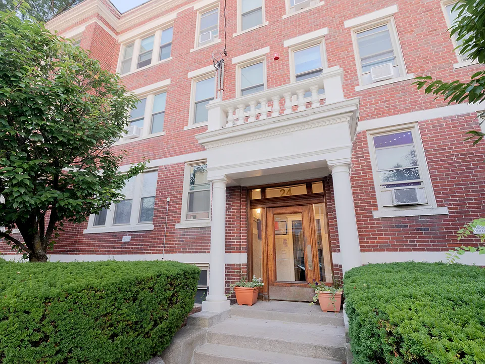 24 Ransom Rd #7