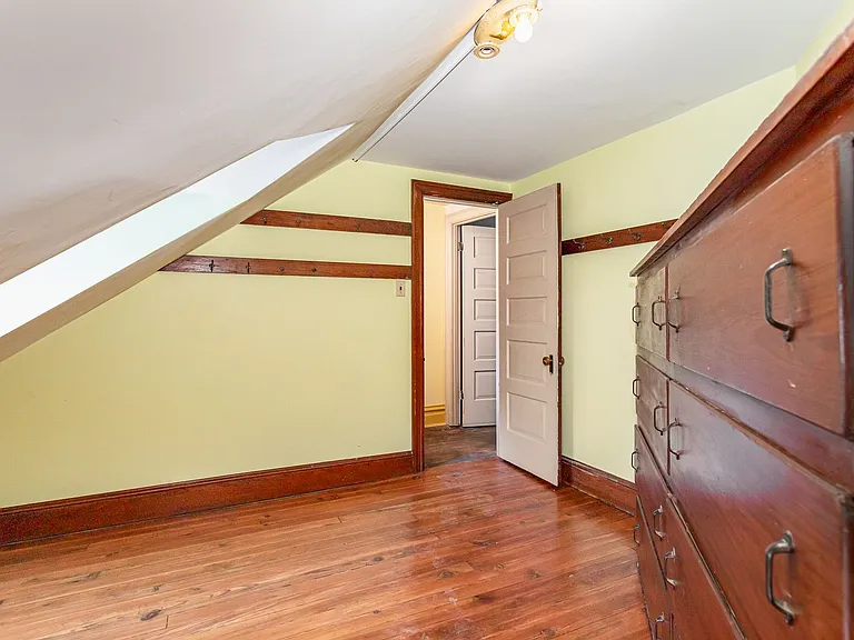 273 S Hanover St — Photo 24
