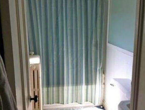 3rd image of 1595 Van Buren Ave APT 2