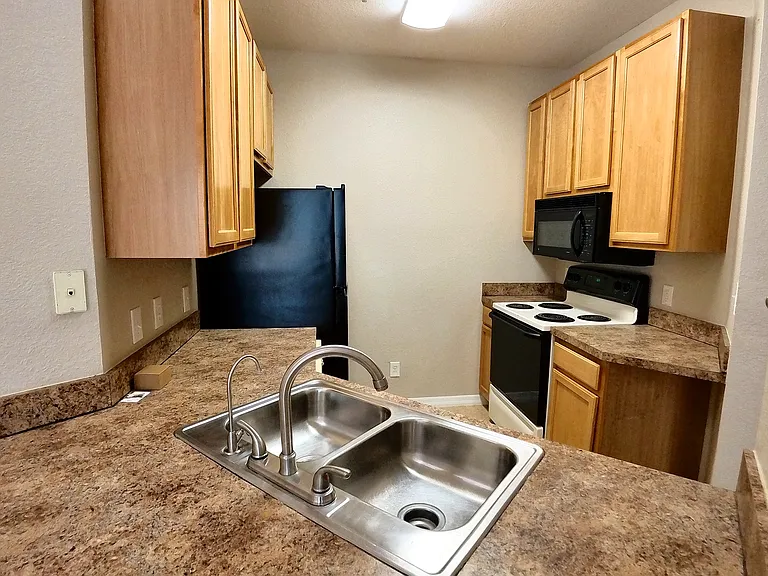10017 Courtney Palms Blvd #304 — Photo 3