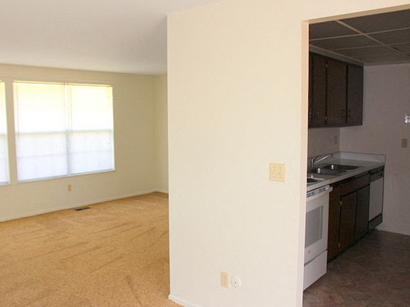 5th image of 5618 Troy Villa Blvd