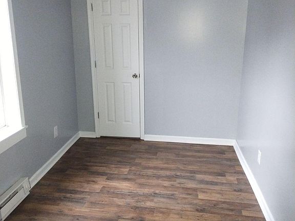 2nd image of 2113 Pearl St