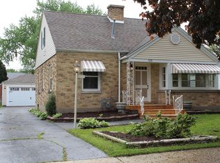 129 S Clifton Ave, Elgin, IL 60123