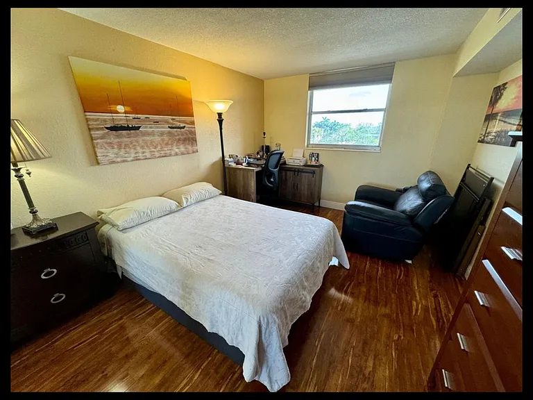 5201 NW 2nd Ave #415 — Photo 7